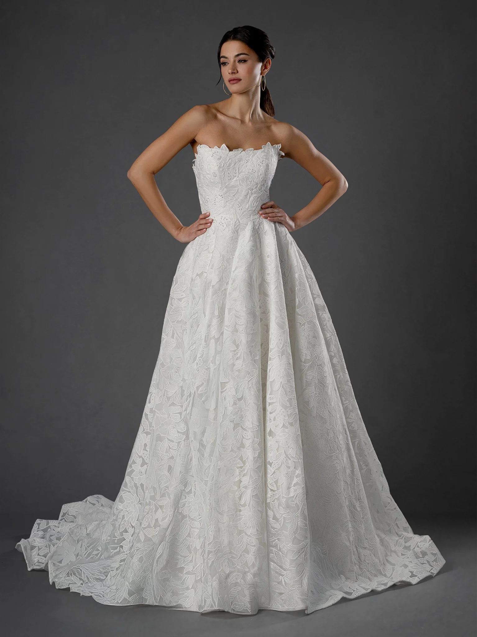 BridalCornerChicopeeMAWeddingGown30.jpg