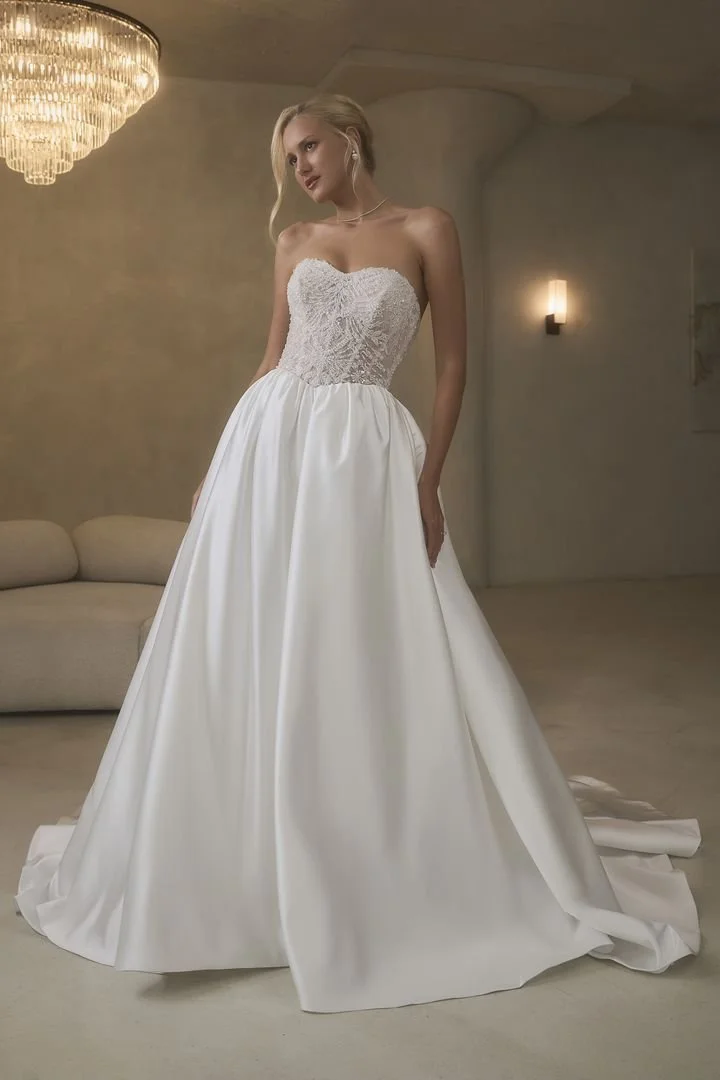 BridalCornerChicopeeMAWeddingGown11.jpg