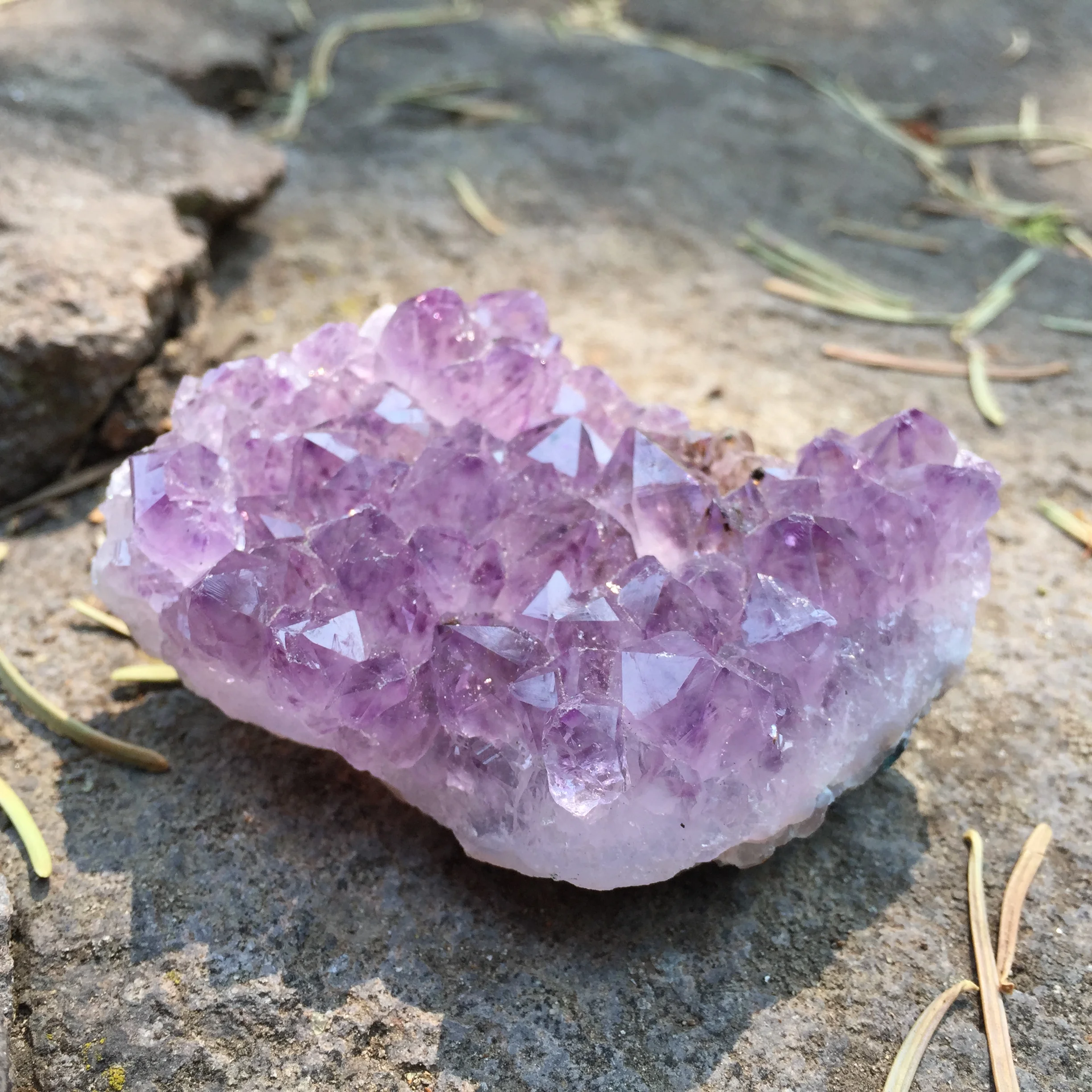 LIGHT AMETHYST / SALAMANDER LAKE