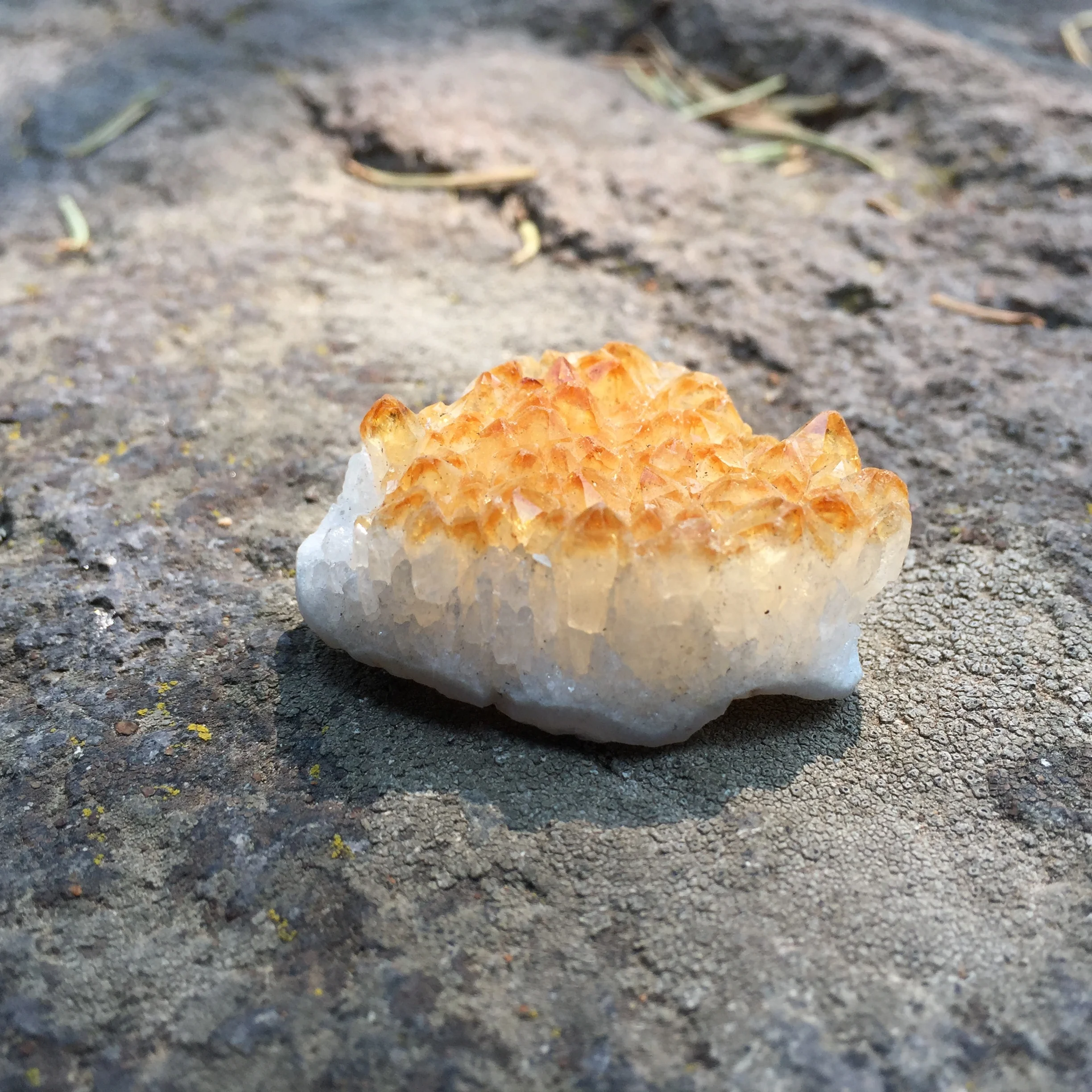 Citrine crystal , Mount Shasta Vortex Crystals, moss brae falls Mt. Shasta , 