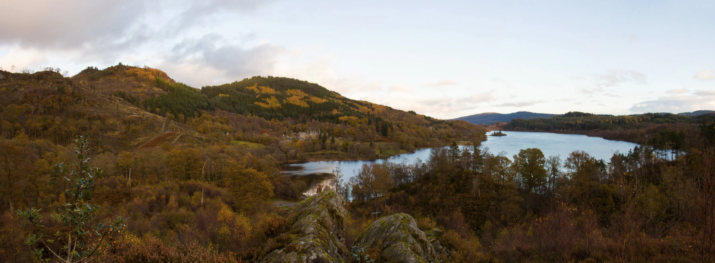 Trossachsnationalpark_pano.jpg