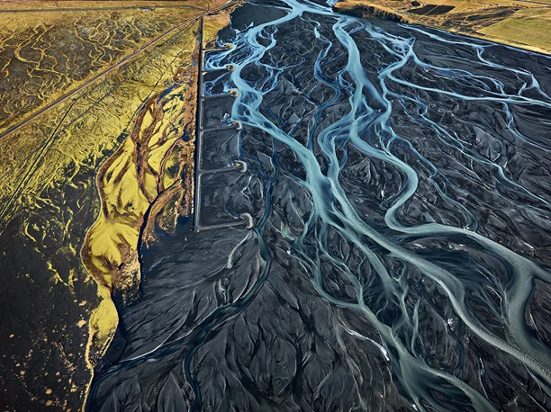 Edward Burtynsky Markarfljot River #1 Iceland 2012.jpg