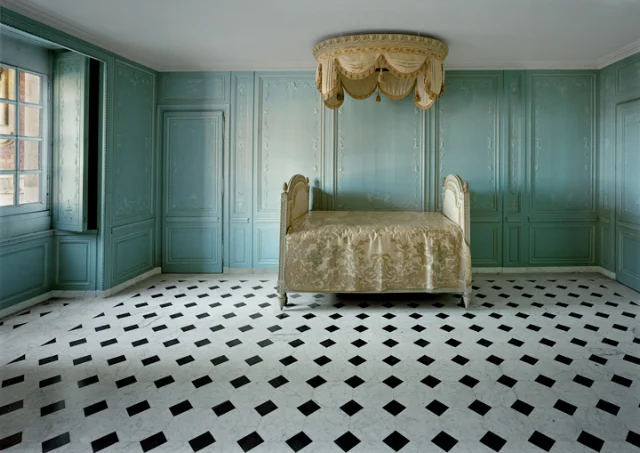 Polidor_Versailles.Antoinette.jpg