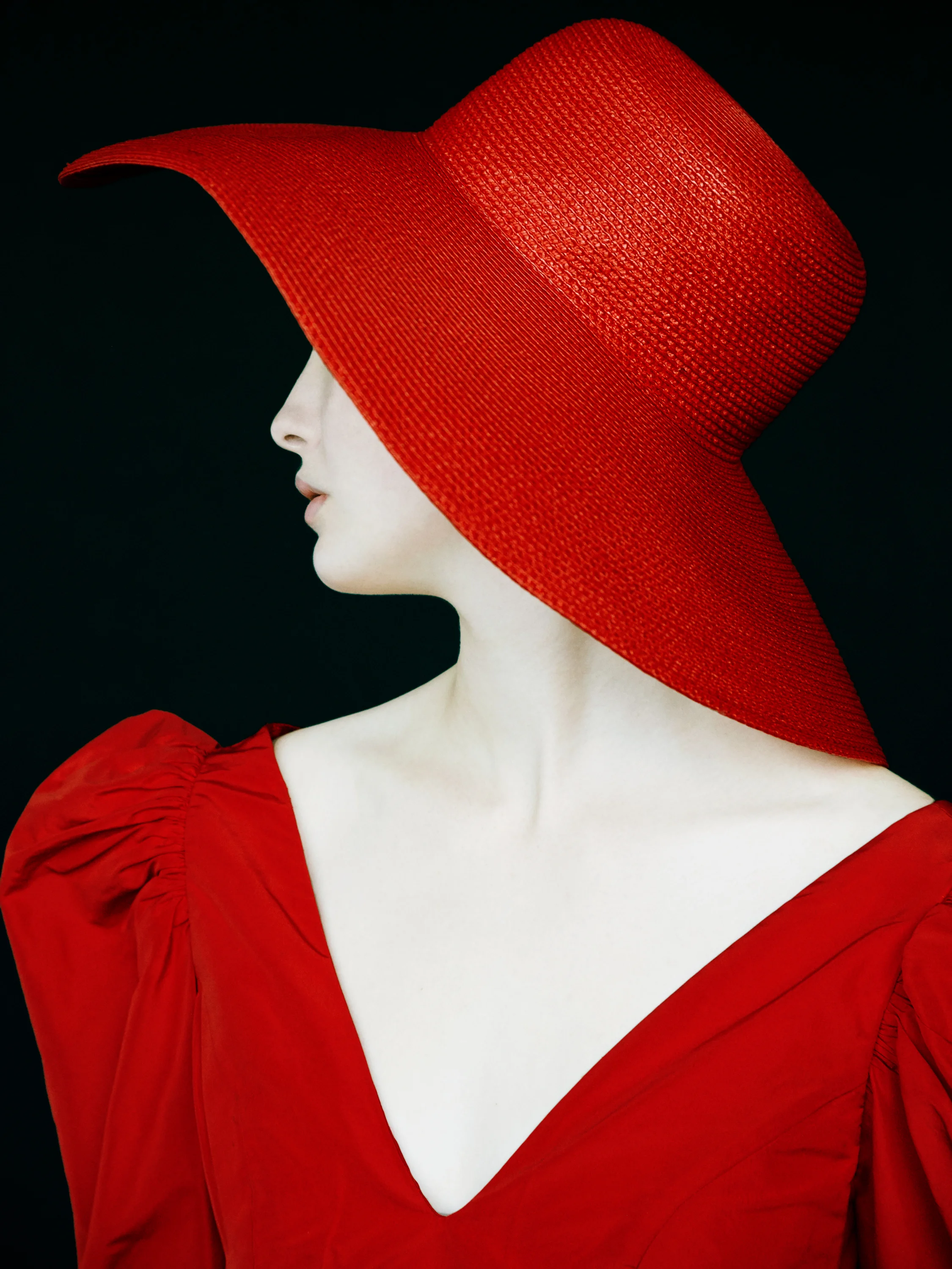 Erik Madigan Heck (American, born 1983) Without a Face (Stella McCartney II) , 2018 Signed on verso Chromogenic print 40 x 30 inches Edition of 9 plus 2 artist's proofs