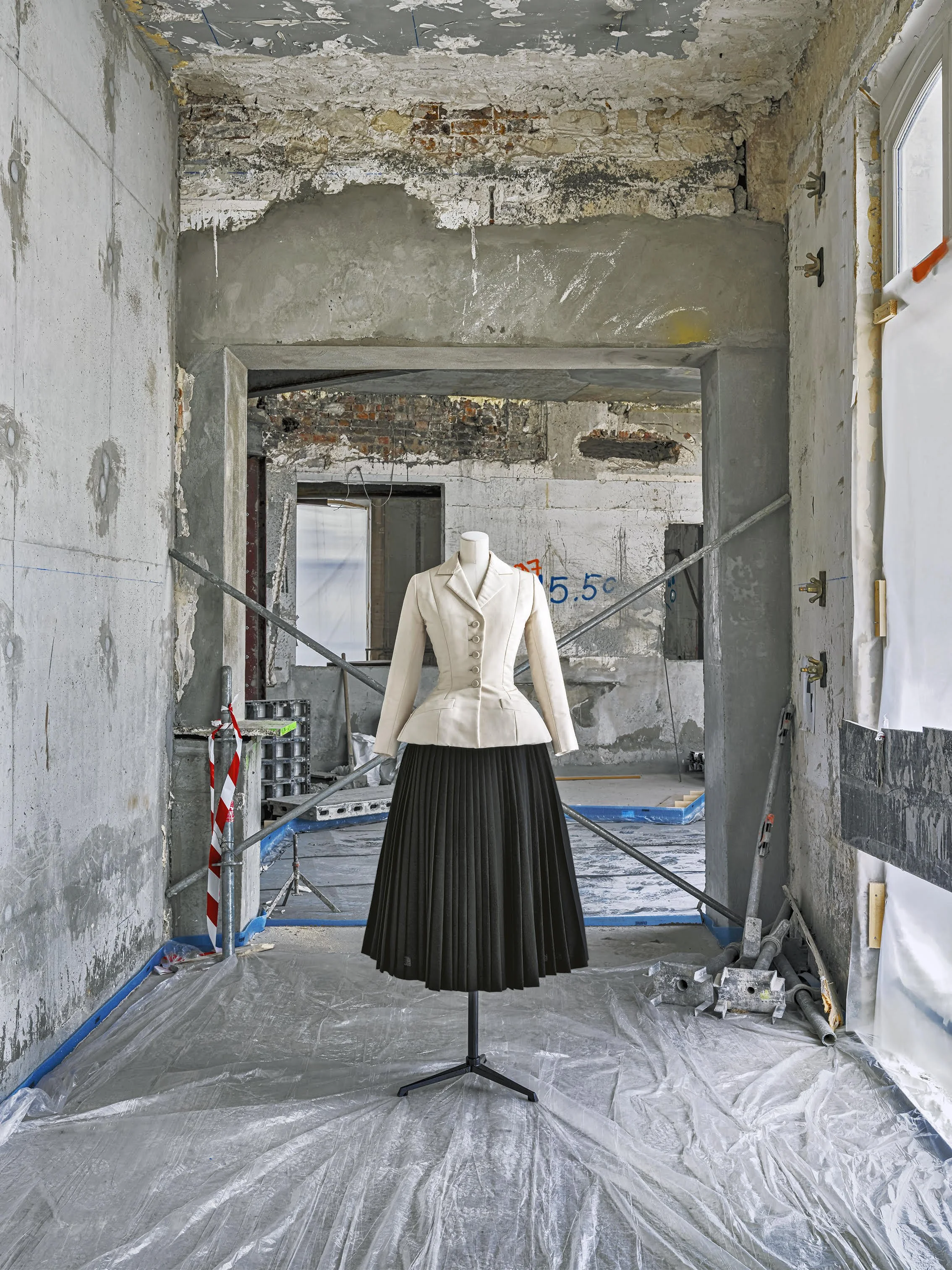  Robert Polidori (American, born Montreal 1951)   Ensemble Tailleur Bar, Collection Printemps/Eté 1947 Dior, 30 Ave. Montaigne, Paris, France , 2022 Signed on verso U-cured ink on paper 50 x 40 inches Edition of 10 