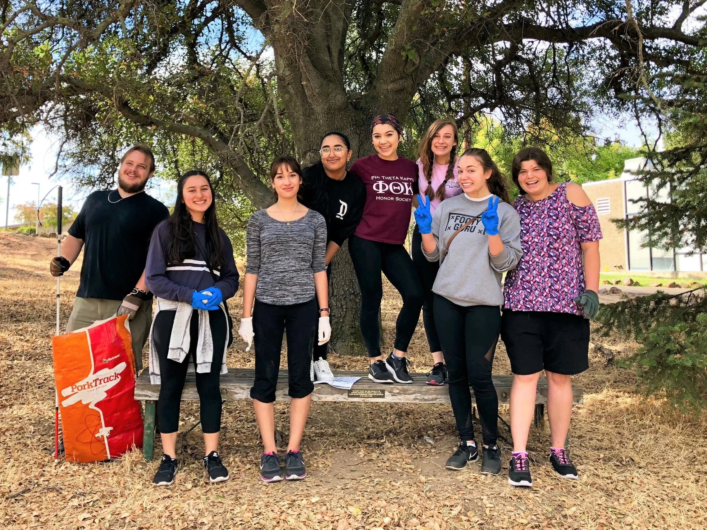 Campus Cleanup 2.jpg
