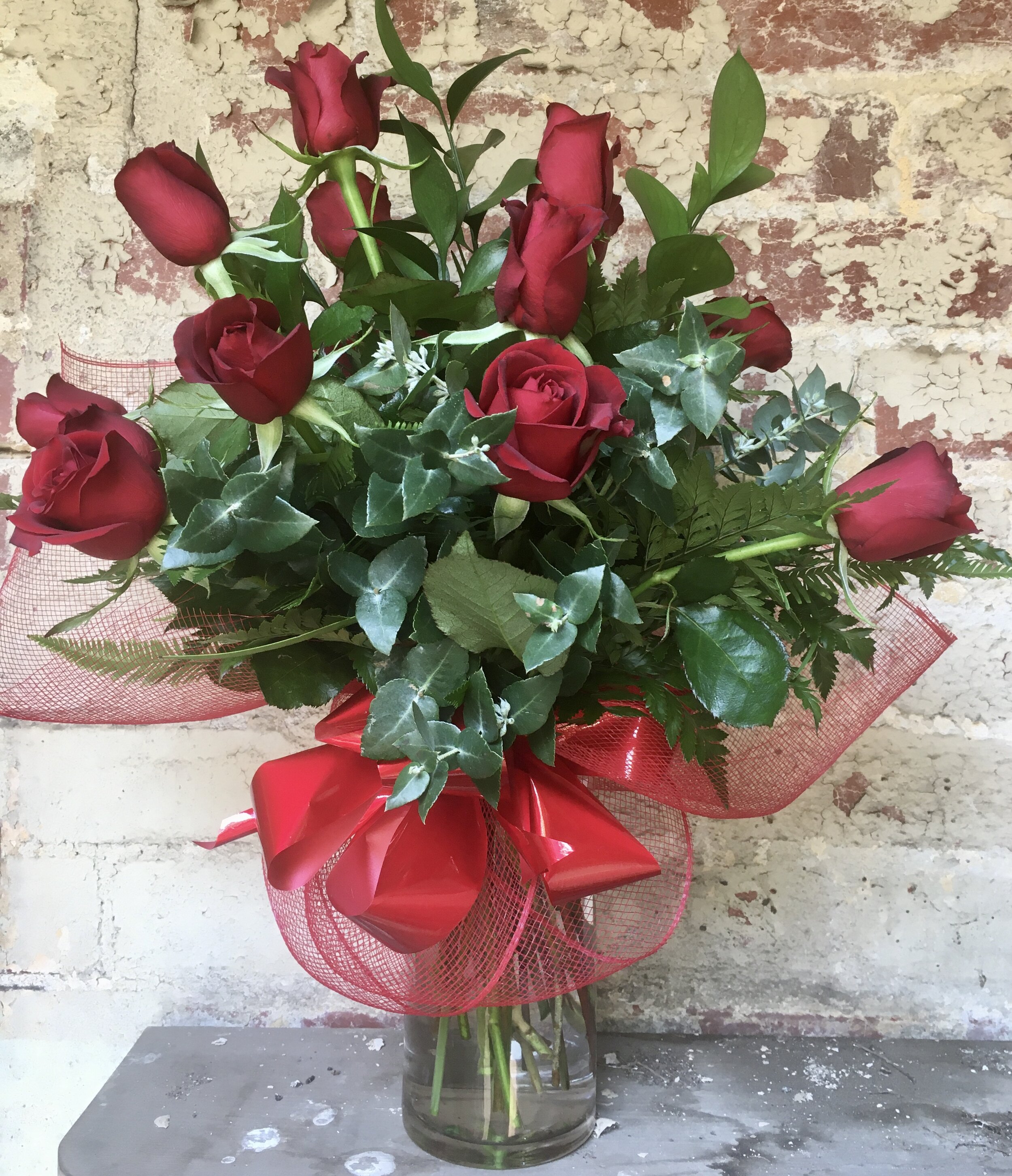 Perfect Love red rose vase arrangement 1.jpg