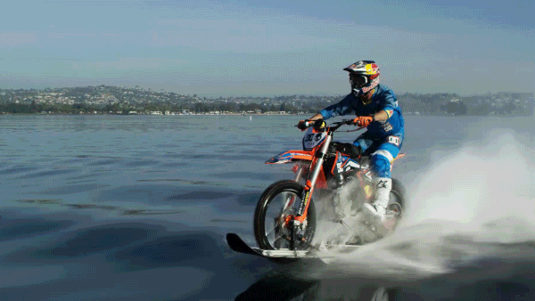Design Director & Creative: Samsung / Robbie Maddison's Pipe Dreams