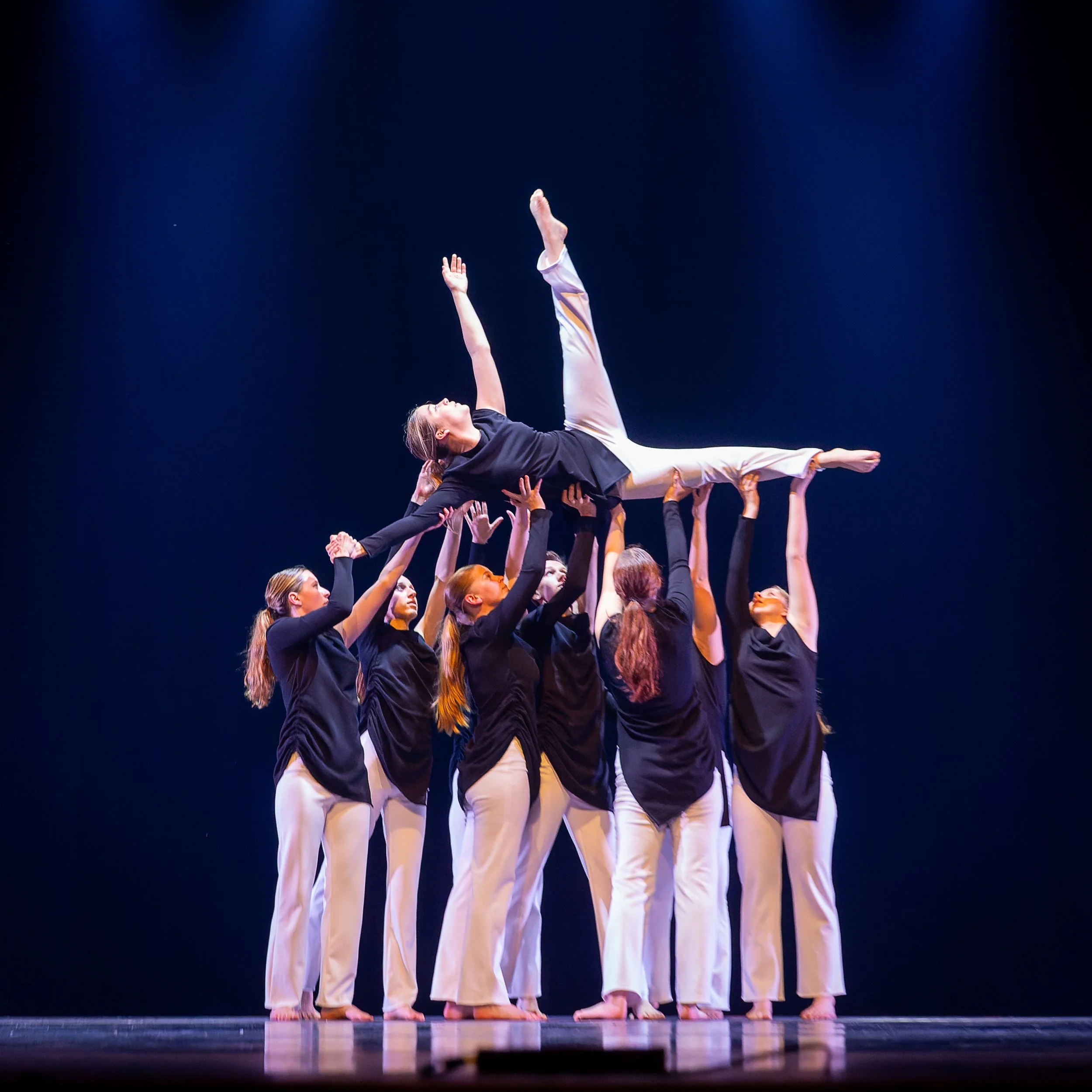 OVER ONS — Dansschool ENcore