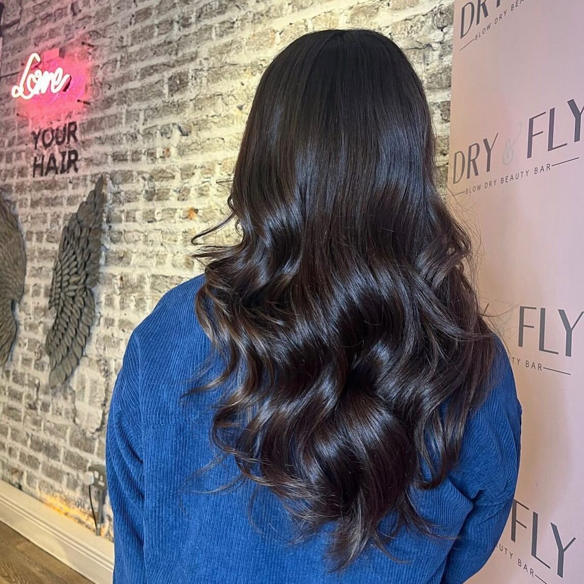 Luscious Locks ✨✨✨ 

Beautifully styled by @hairbykinga_  in our Wicklow St salon 💗 

📍Wicklow St