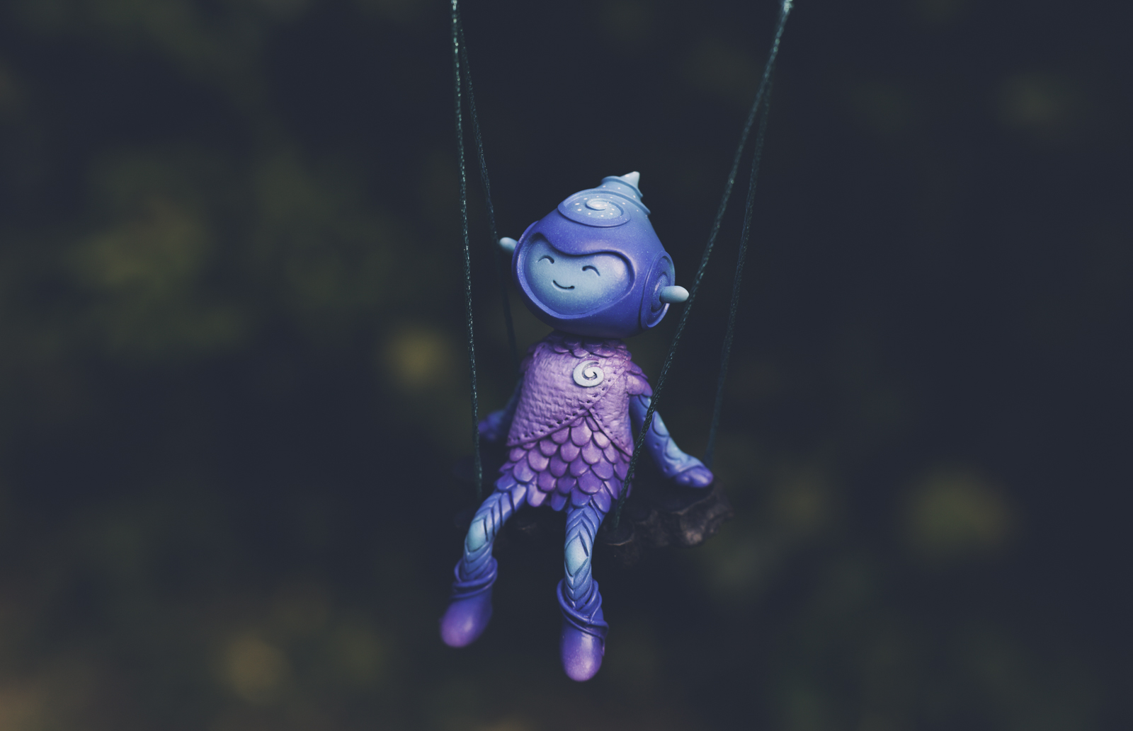 dreamweaveSwing.jpg