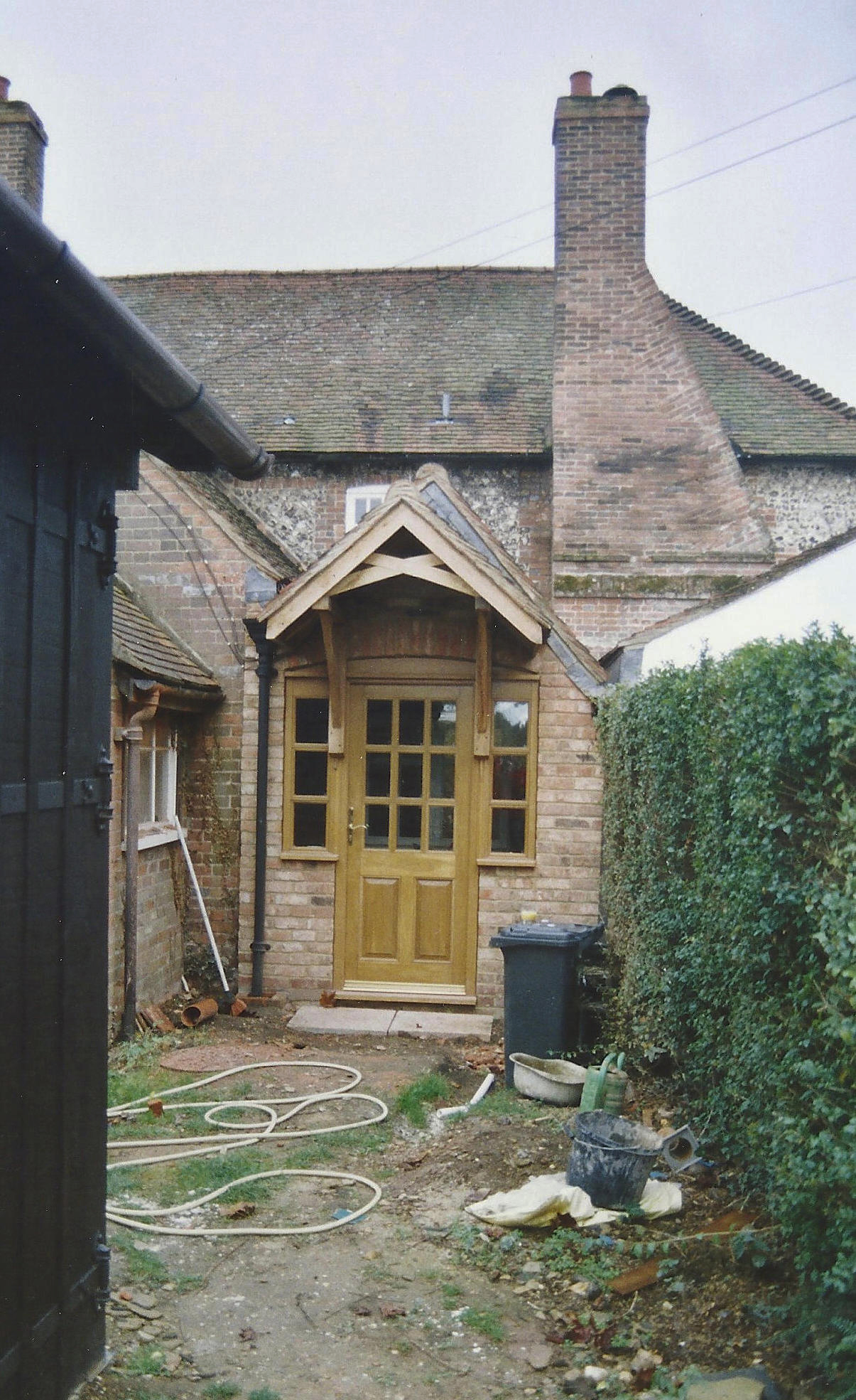 Final Entrance Configuration 2004 - Old Peppard Farmhouse - Oxfordshire Architects - Samuel Kendall Associates