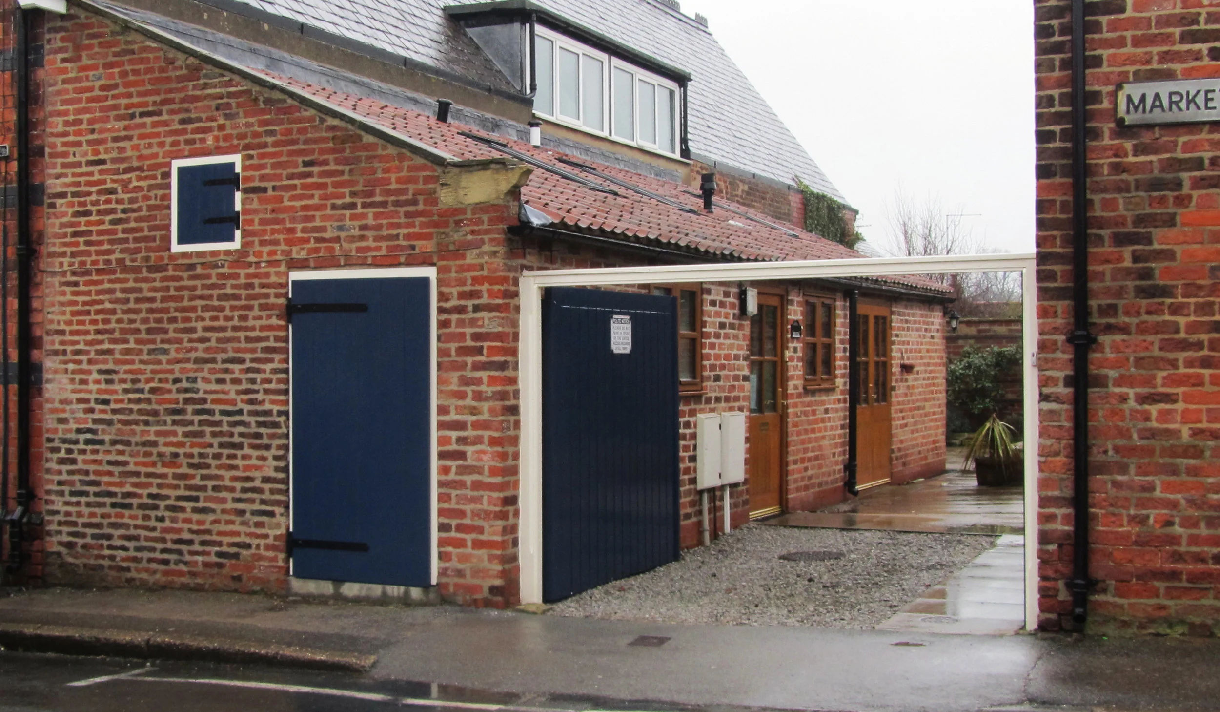 04  AFTER MARKET PLACE.JPG