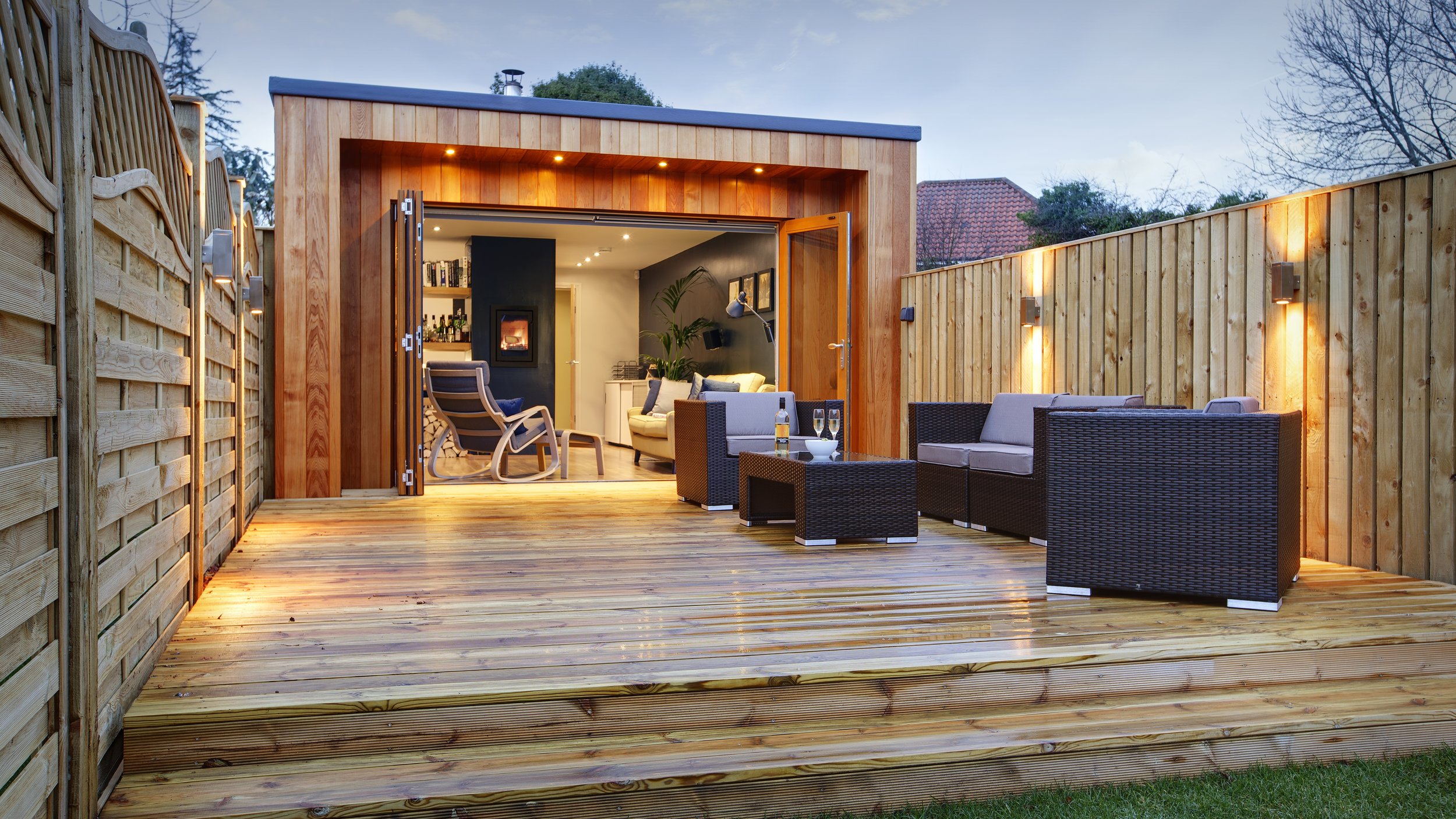 Queensgate Studio Deck - Beverley Architects - Samuel Kendall Associates