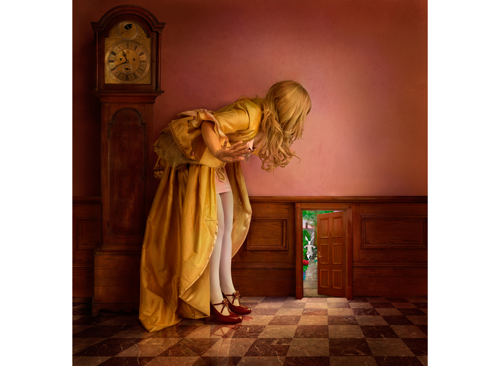 Daniel_Kneebone Alice and the Little Door.jpg