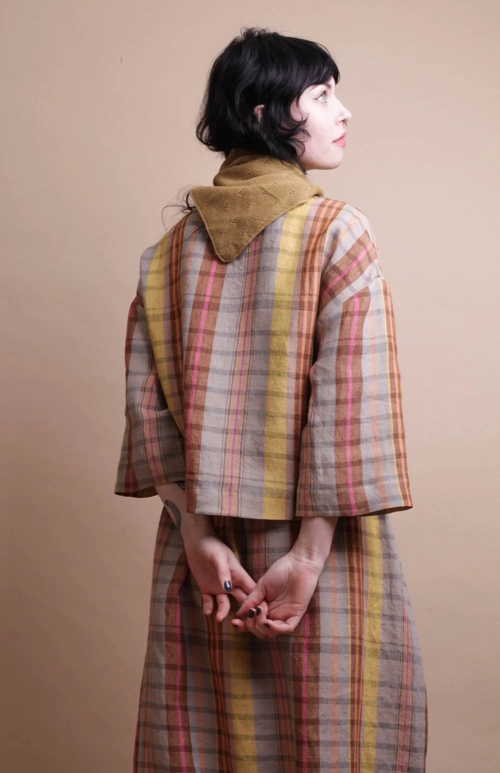 Nadinoo_grey_plaid_skirt_8.jpg