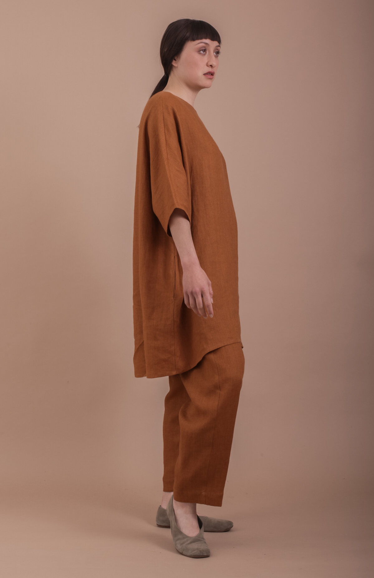 Nadinoo_breath-easty_tunic_nutmeg_3.jpg