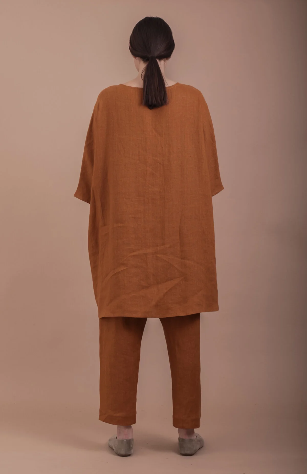 Nadinoo_breath-easty_tunic_nutmeg_11.jpg