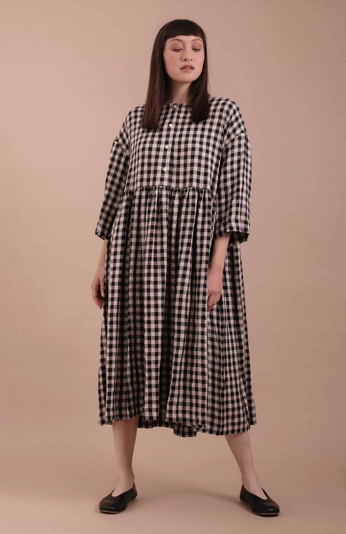 Nadinoo_slow-day-dress_b:w_gingham-3.jpg