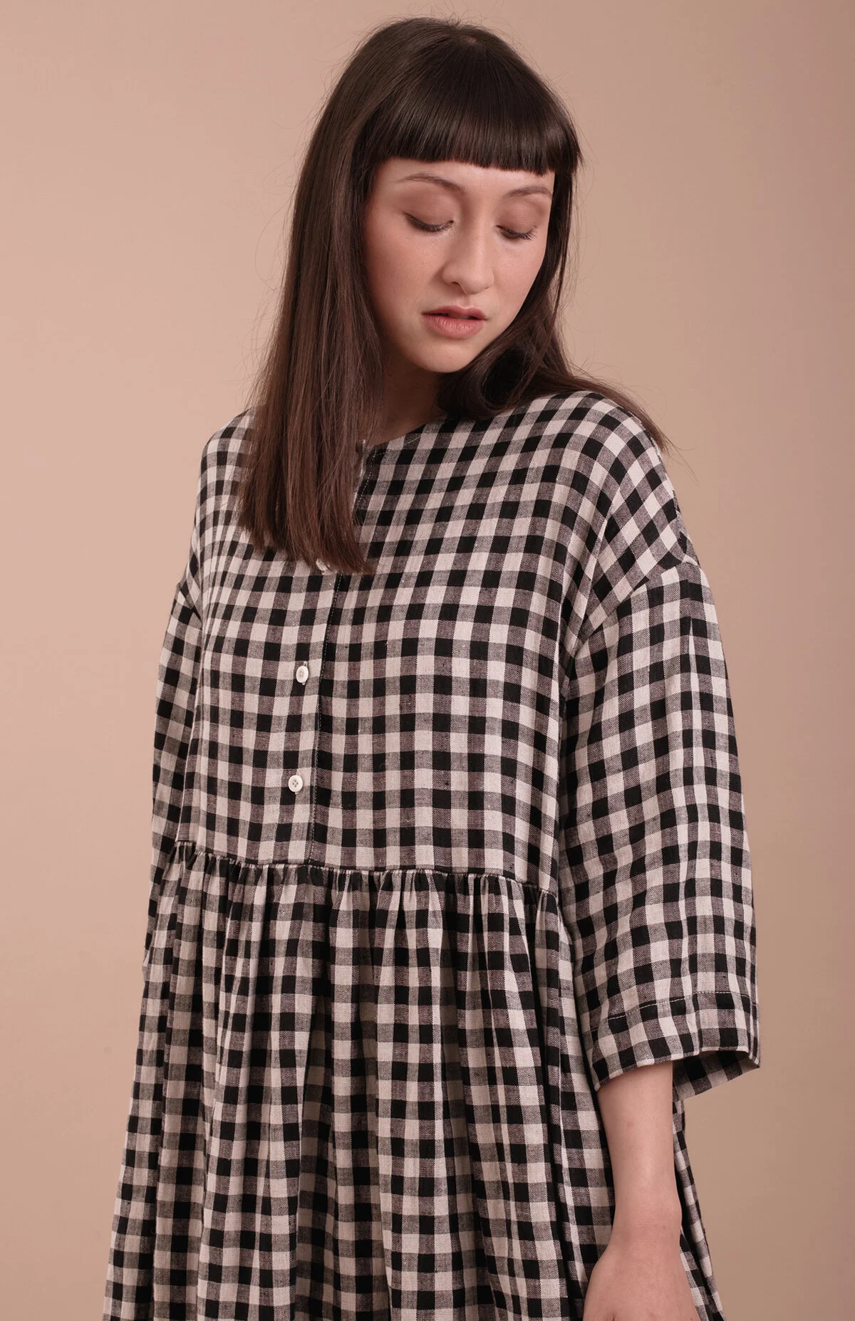 Nadinoo_slow-day-dress_b:w_gingham-10.jpg
