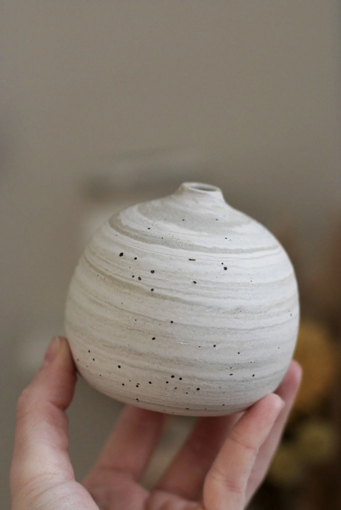 DD9DEDFF-3293-4E44-AD70-0ED741578F09