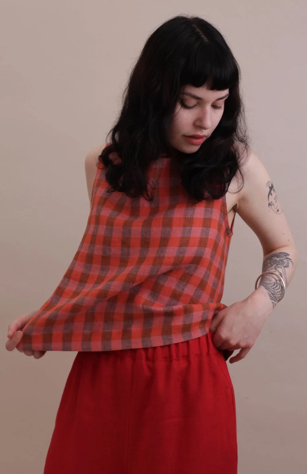 Nadinoo_Sl_top_Red_Check_9.jpg