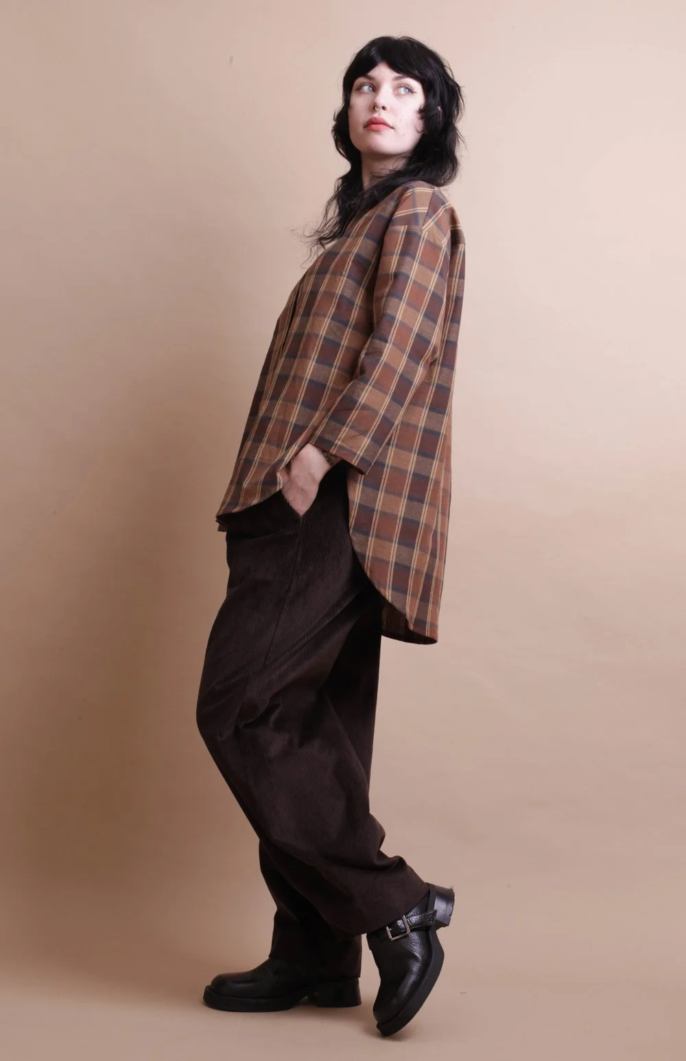 Nadinoo_coffee_Plaid_shirt_2.jpg