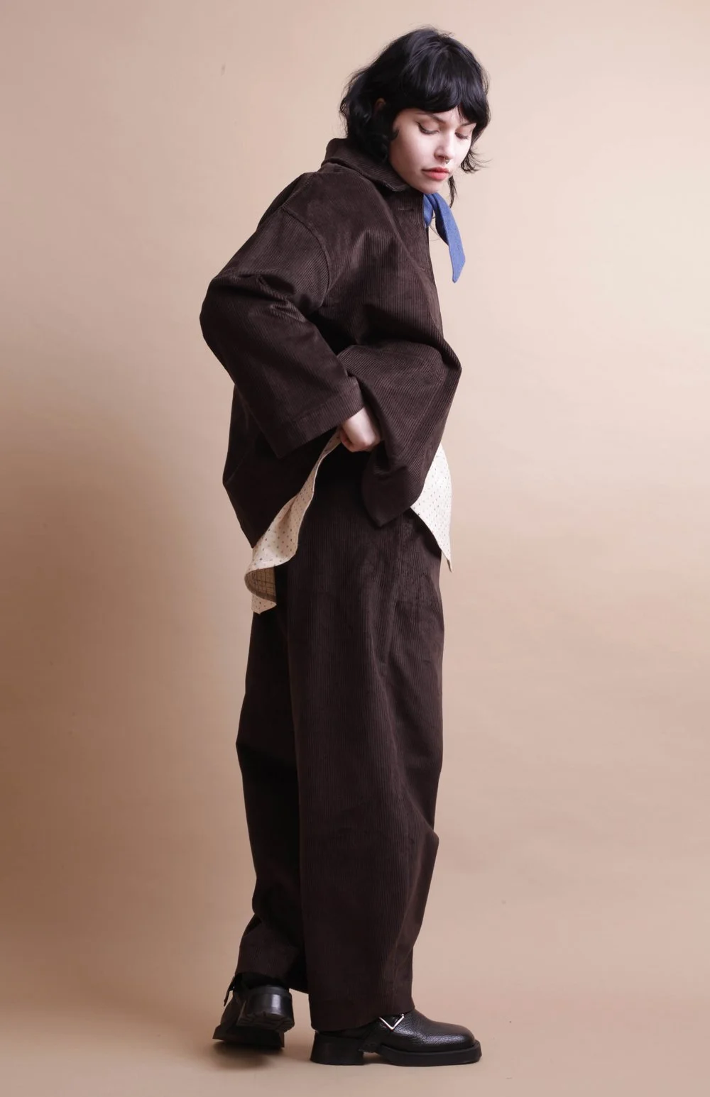 Nadinoo_Coffee_corduroy_balloon_trousers_9.jpg
