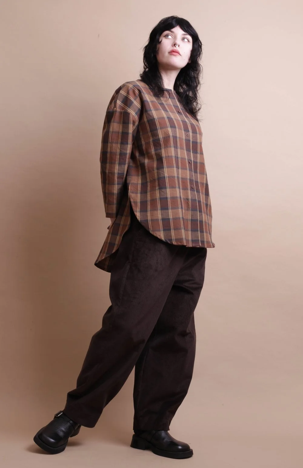 Nadinoo_coffee_Plaid_shirt_4.jpg