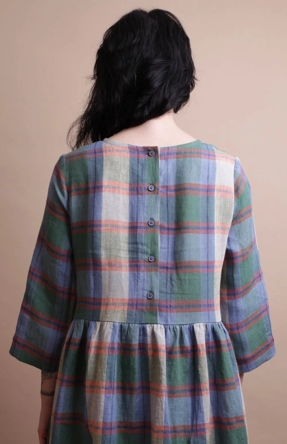 Nadinoo_blue_green_plaid_dress_8.jpg