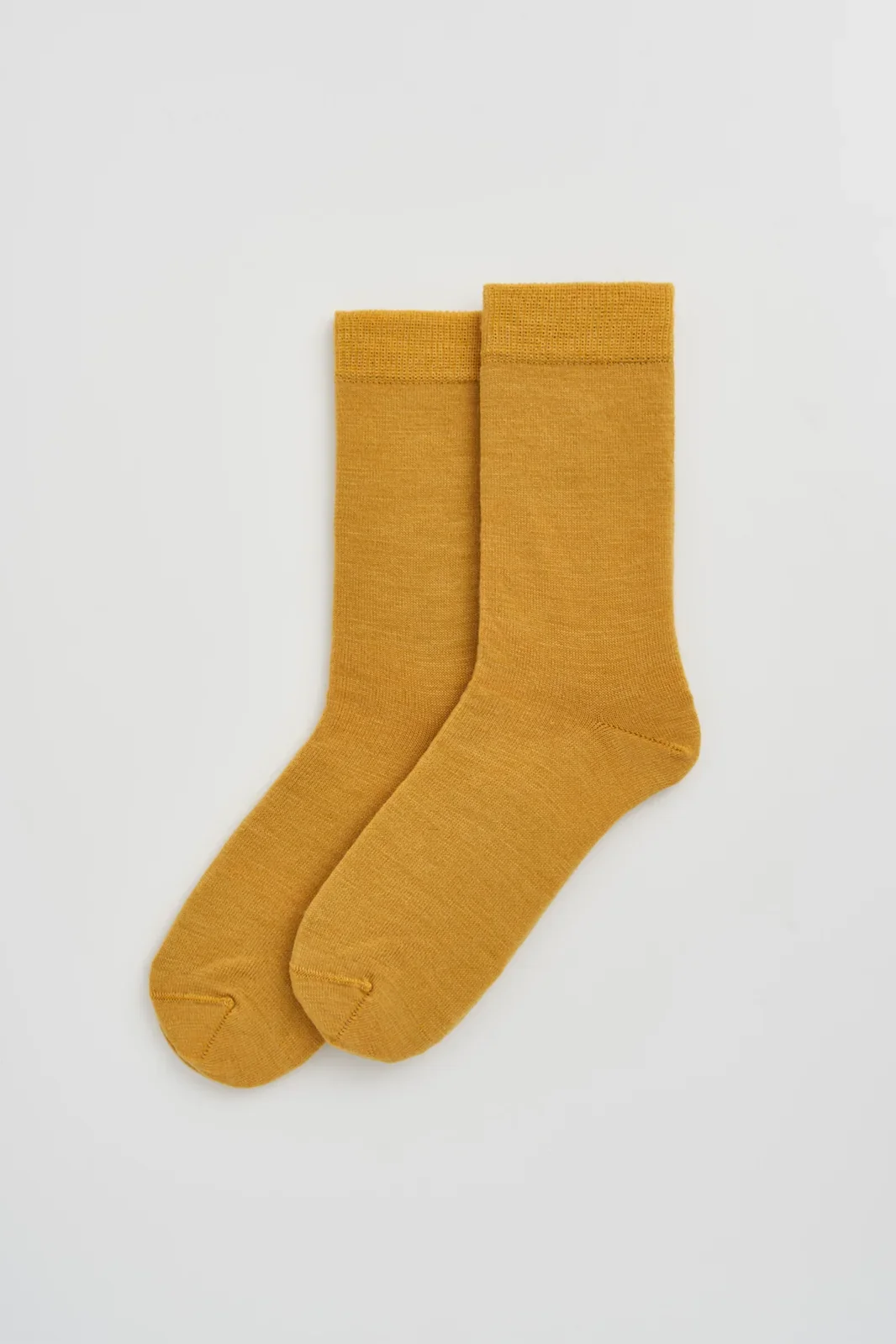 Pairs_25Jul_Merino-GoldenYellow-MERMUSTS25-1_23f1c7b9-d06b-4973-ba94-92ec0c04bd82.png.webp