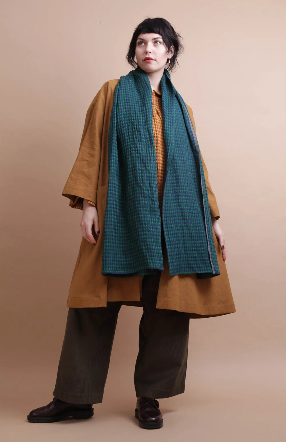 Nadinoo_Bronze_Trapeze_jacket_13.jpg