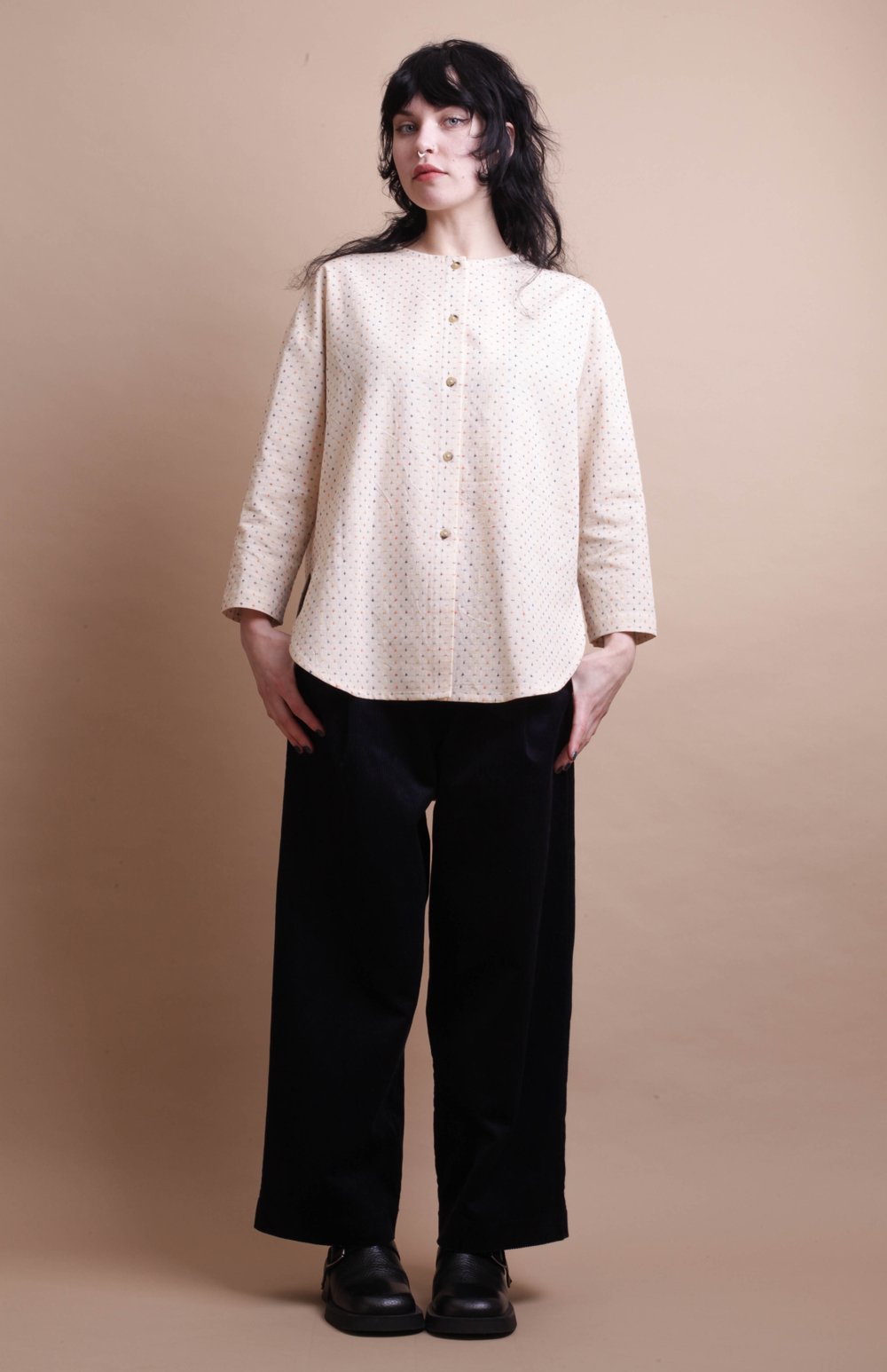 Nadinoo_Ecru_cross_stitch_shirt_16.jpg