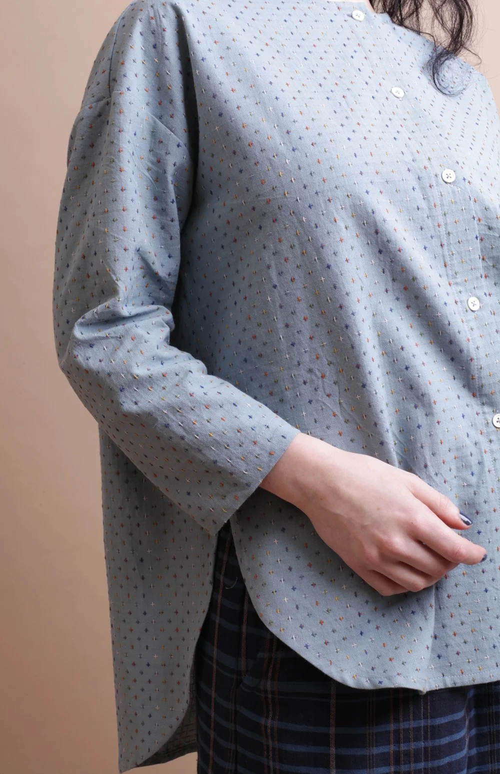 Nadinoo_blue_cross_stitch_shirt_19.jpg