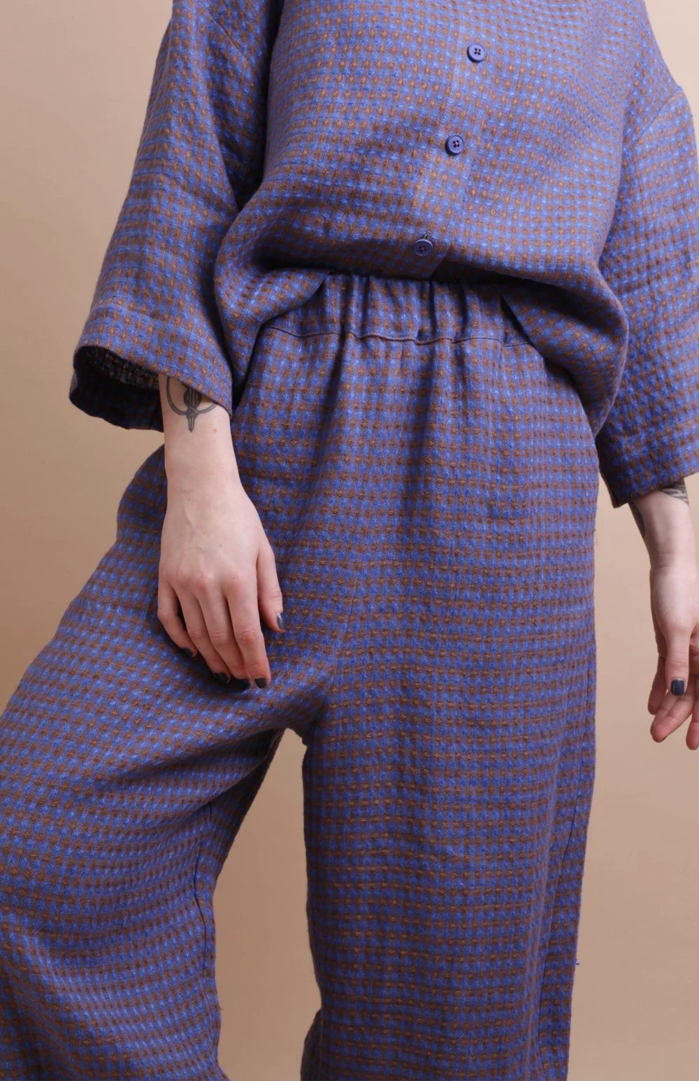 Nadinoo_iblue_ember_Balloon_trousers_4.jpg