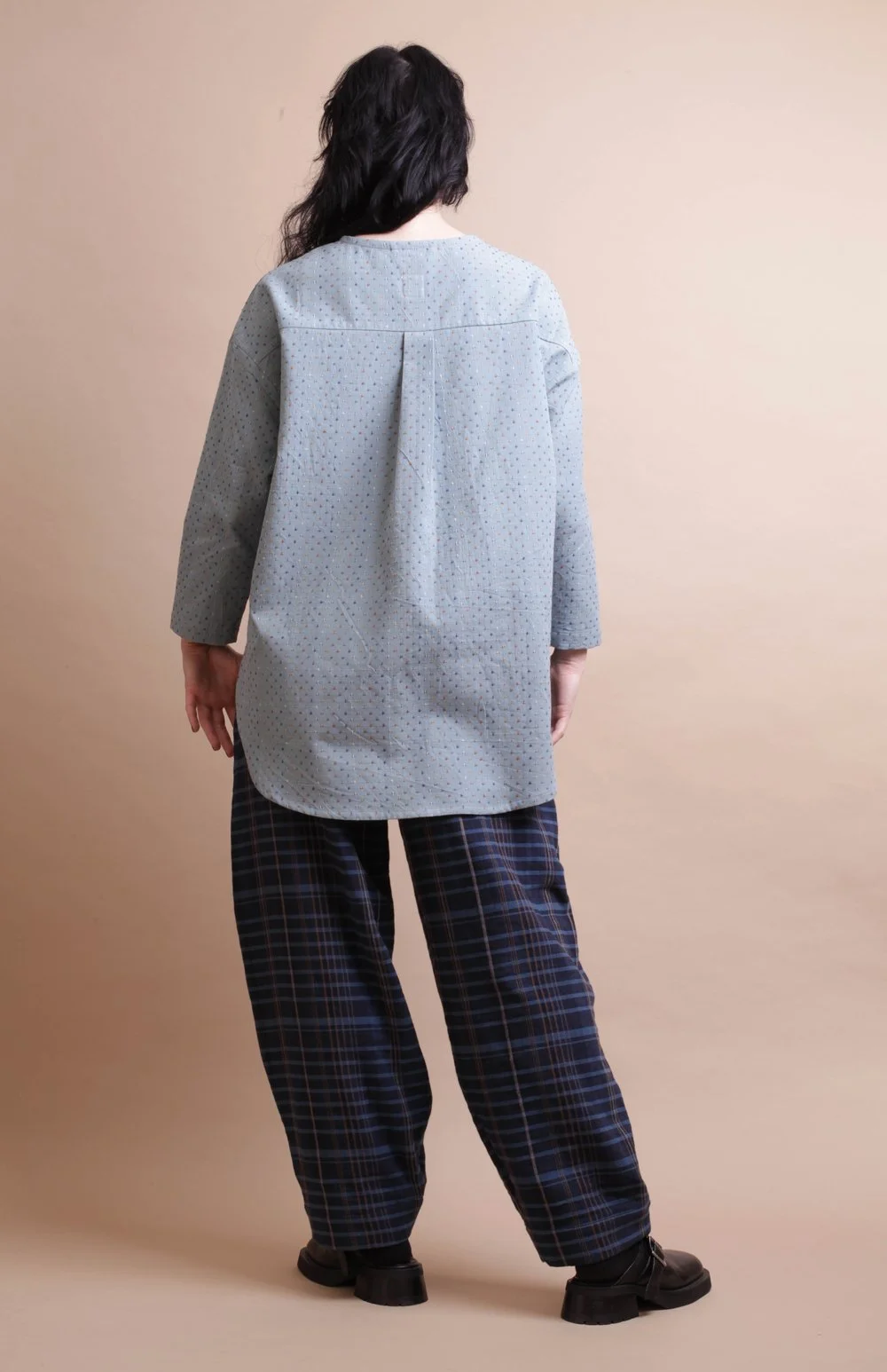 Nadinoo_blue_cross_stitch_shirt_9.jpg