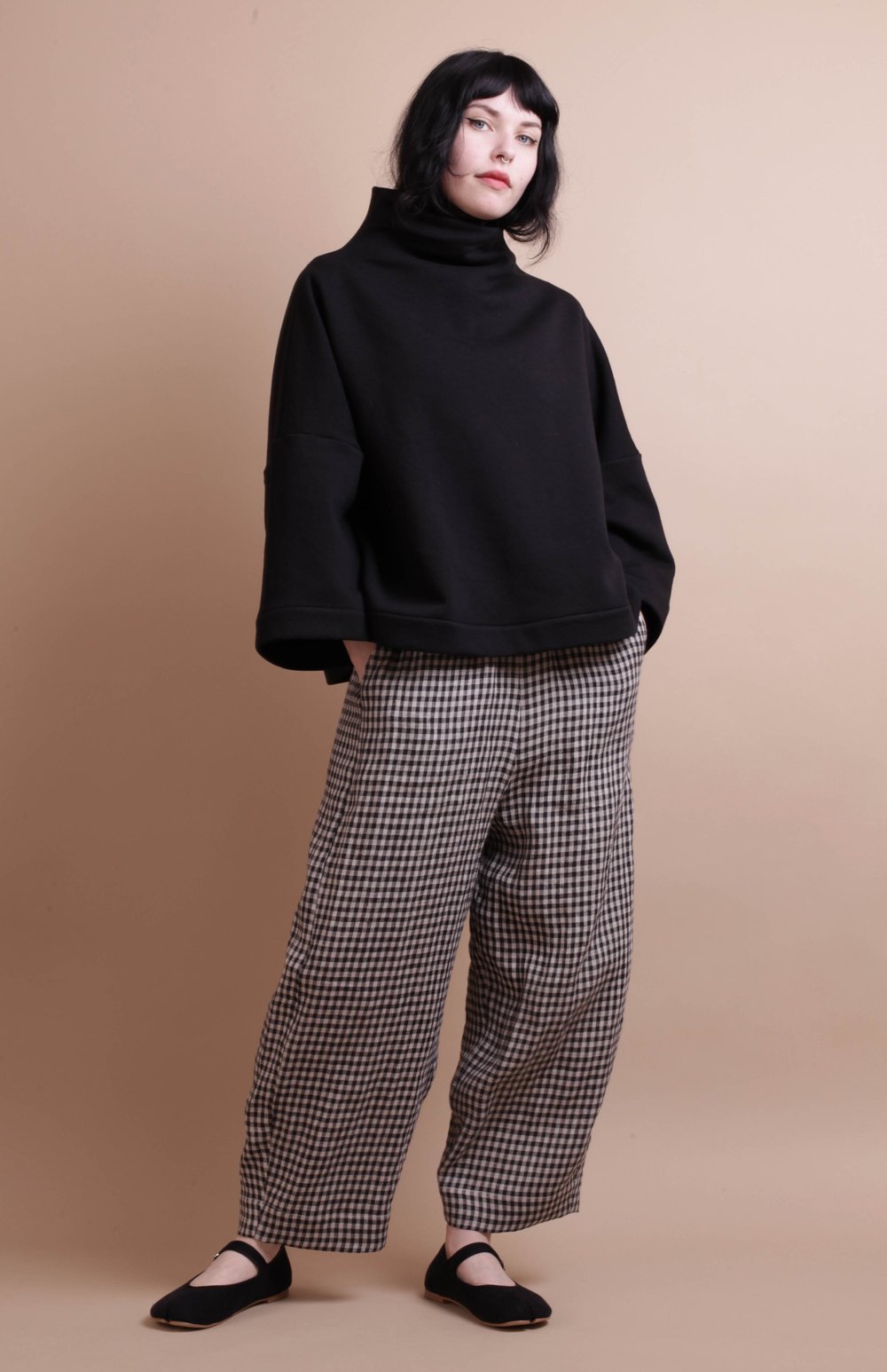 Nadinoo_Charcoal_smock_top_1.jpg