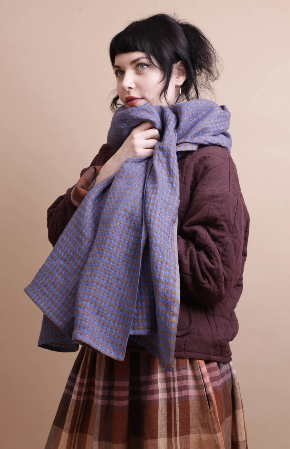 Nadinoo_Blue_Brown_check_scarf_4.jpg