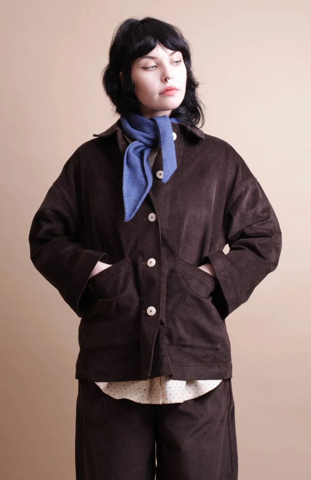 Nadinoo_Coffee_corduroy_workers_Jacket_2.jpg