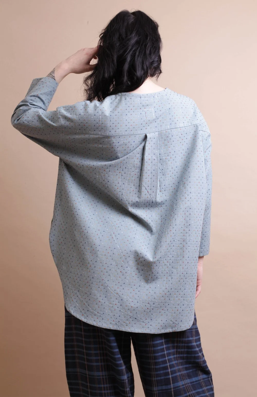 Nadinoo_blue_cross_stitch_shirt_10.jpg