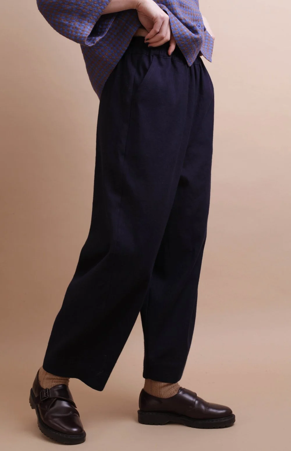Nadinoo_Balloon_trousers_Ink_Navy_7.jpg