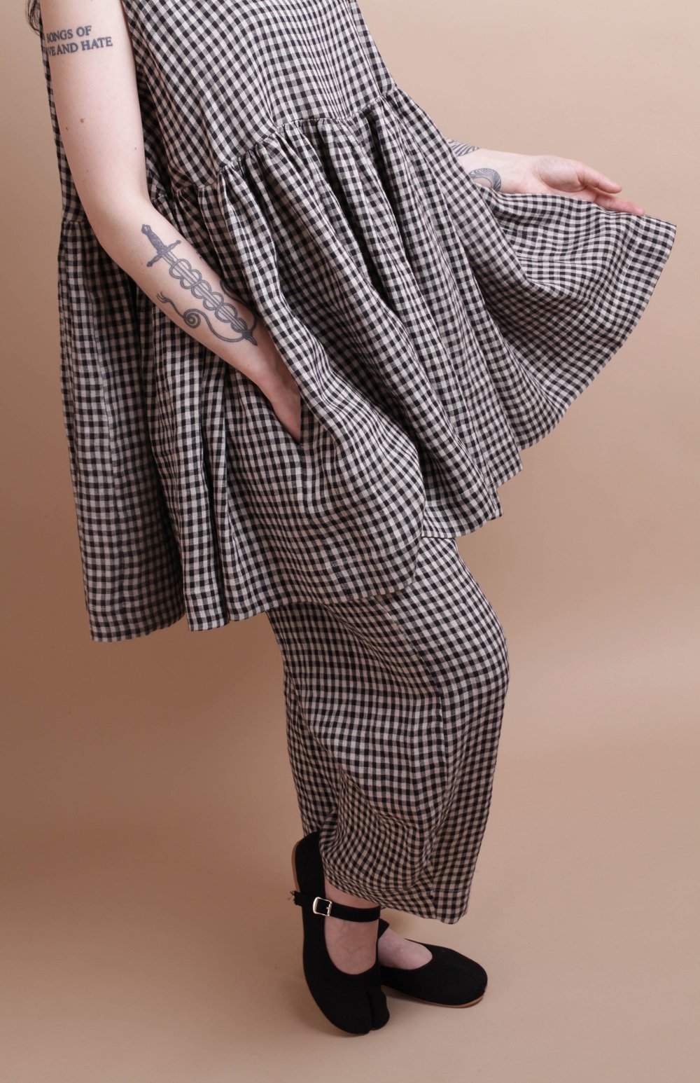 Nadinoo_Black_Gingham_SL-Parachute_Top_17.jpg