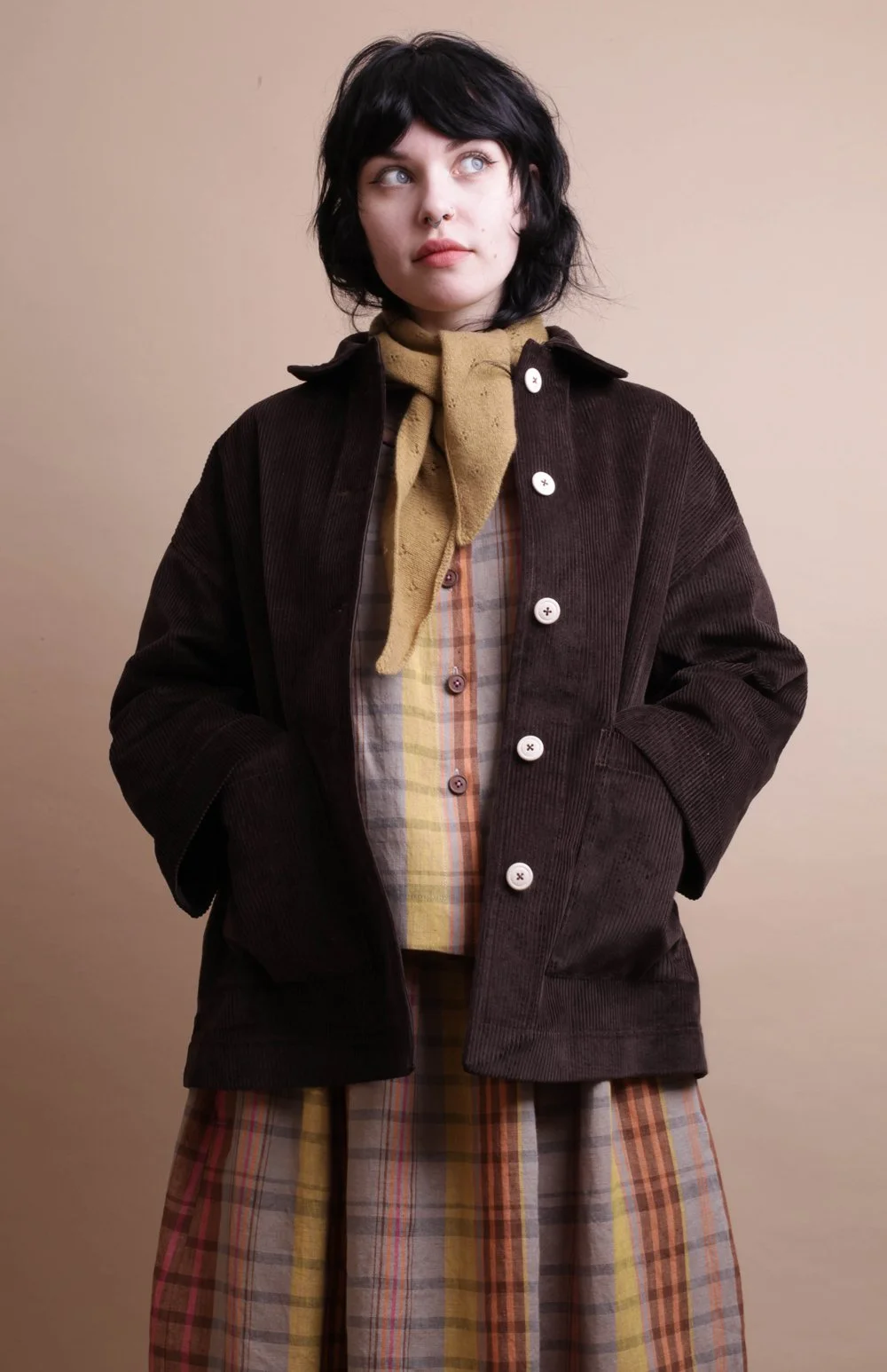 Nadinoo_Coffee_corduroy_workers_Jacket_17.jpg