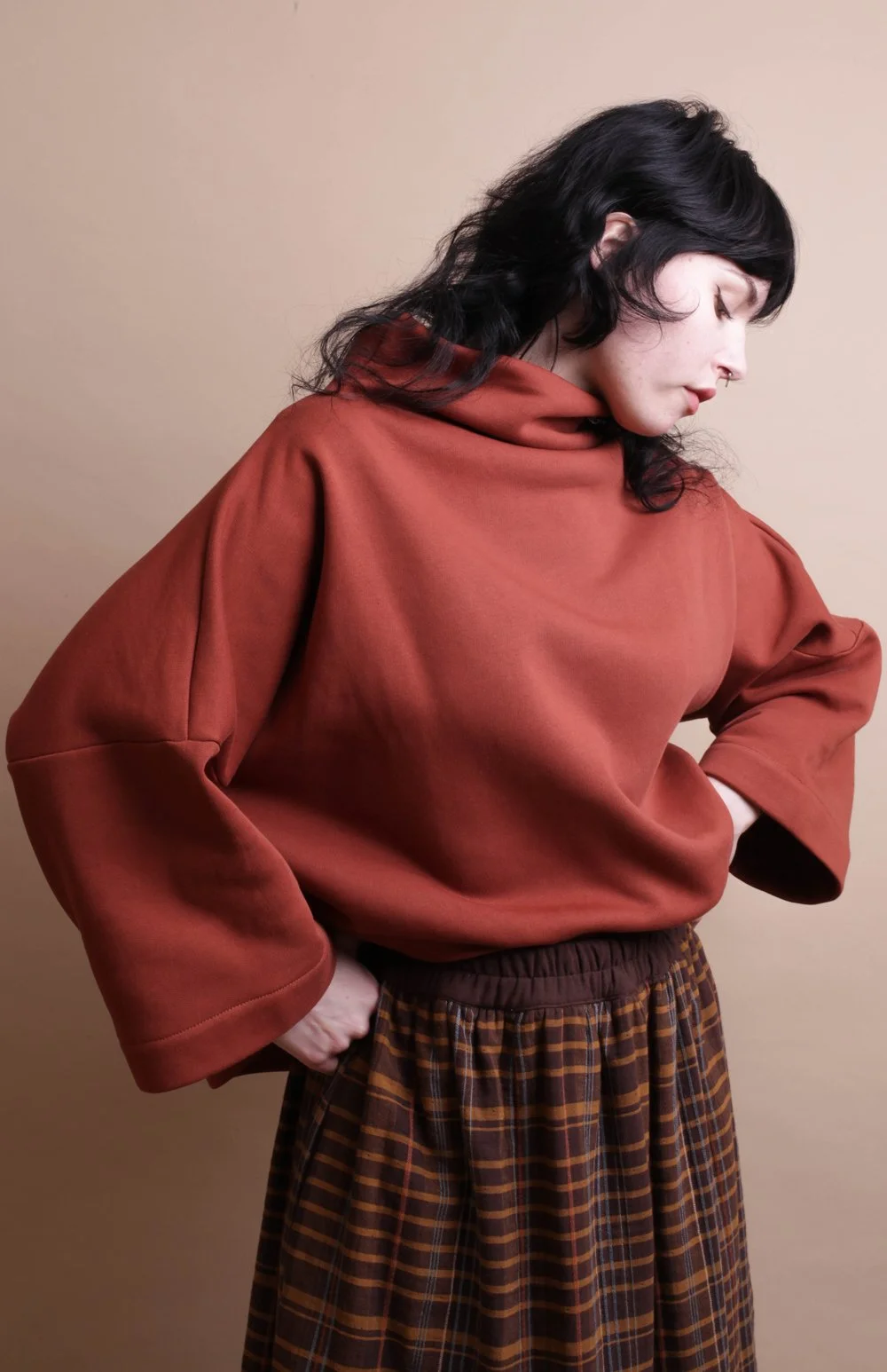 Nadinoo_rust_Painters_fleece_21.jpg