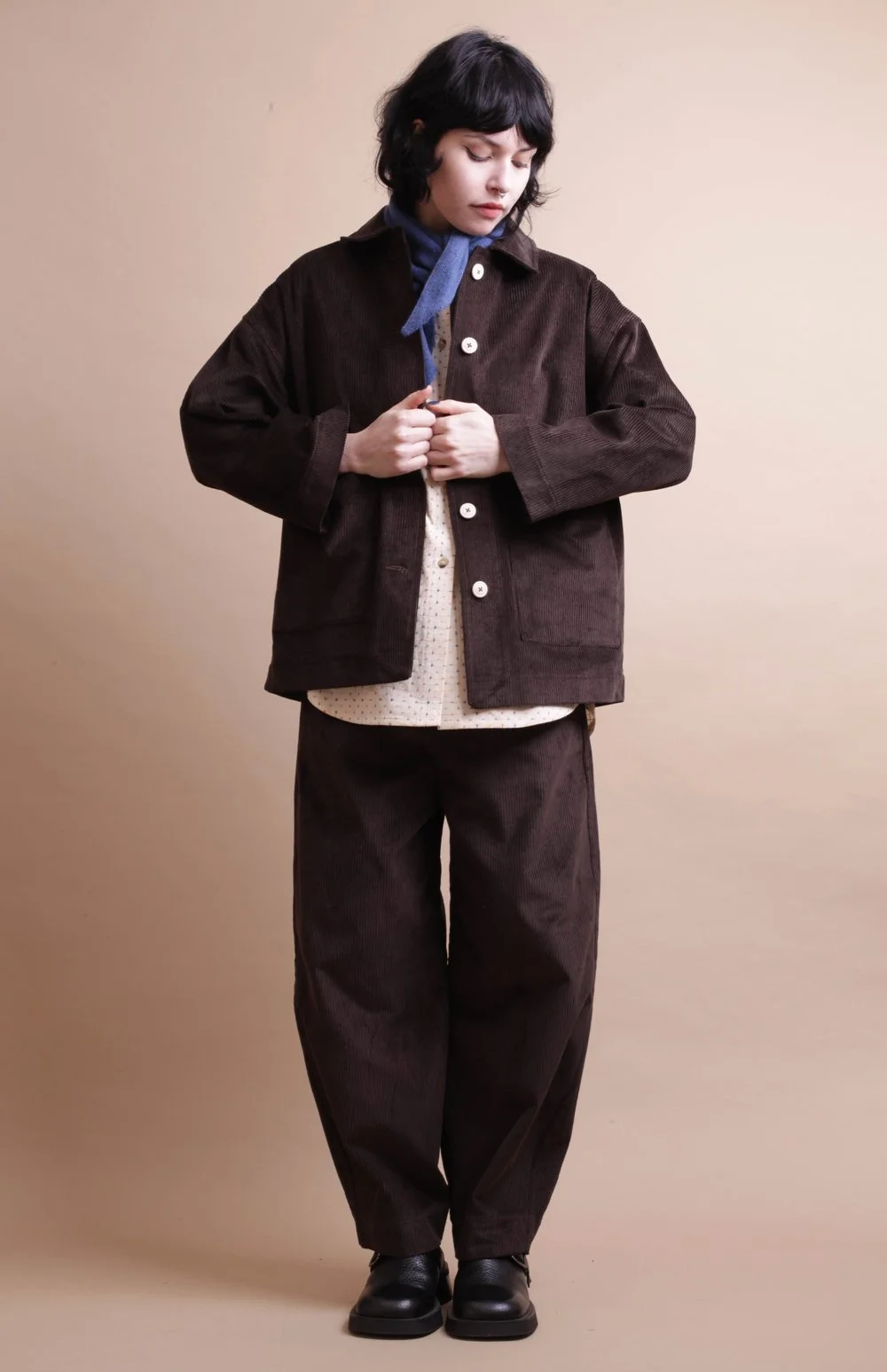 Nadinoo_Coffee_corduroy_balloon_trousers_5.jpg