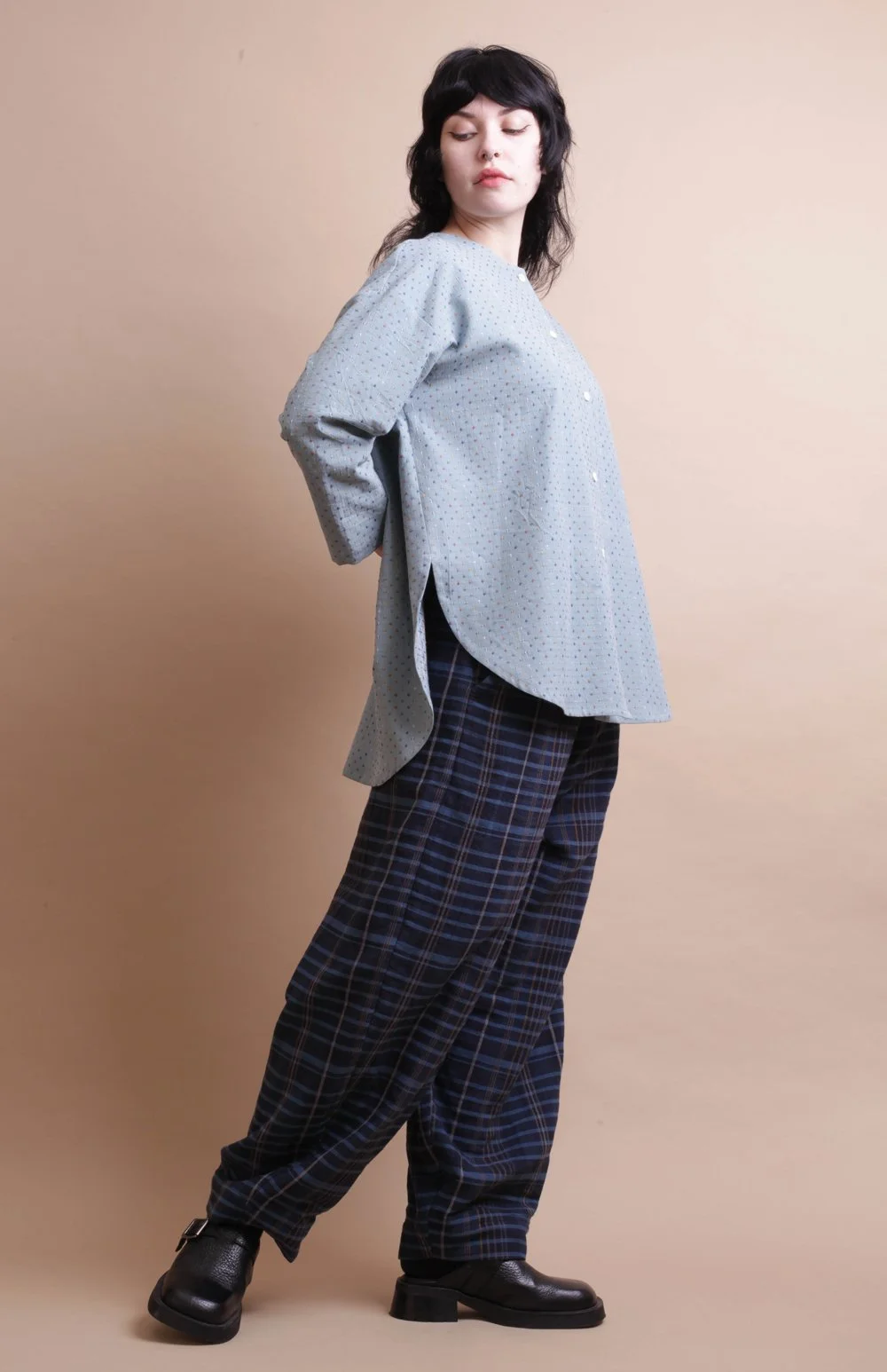 Nadinoo_blue_cross_stitch_shirt_3.jpg
