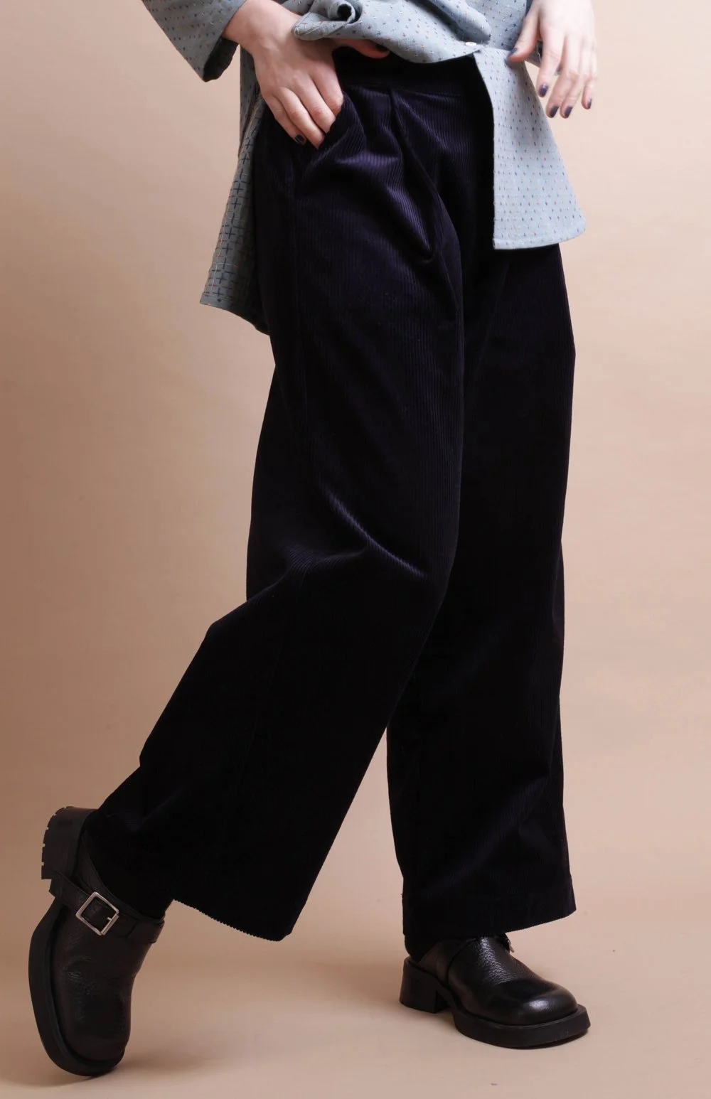 Nadinoo_ink_corduroy_poet_trousers_2.jpg
