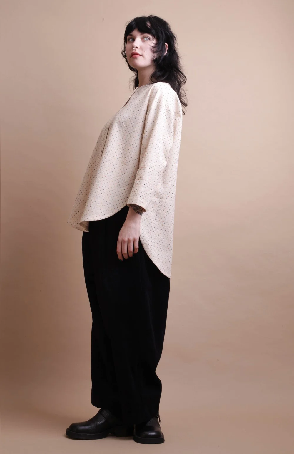 Nadinoo_Ecru_cross_stitch_shirt_19.jpg