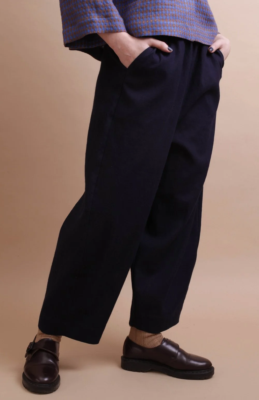 Nadinoo_Balloon_trousers_Ink_Navy_8.jpg