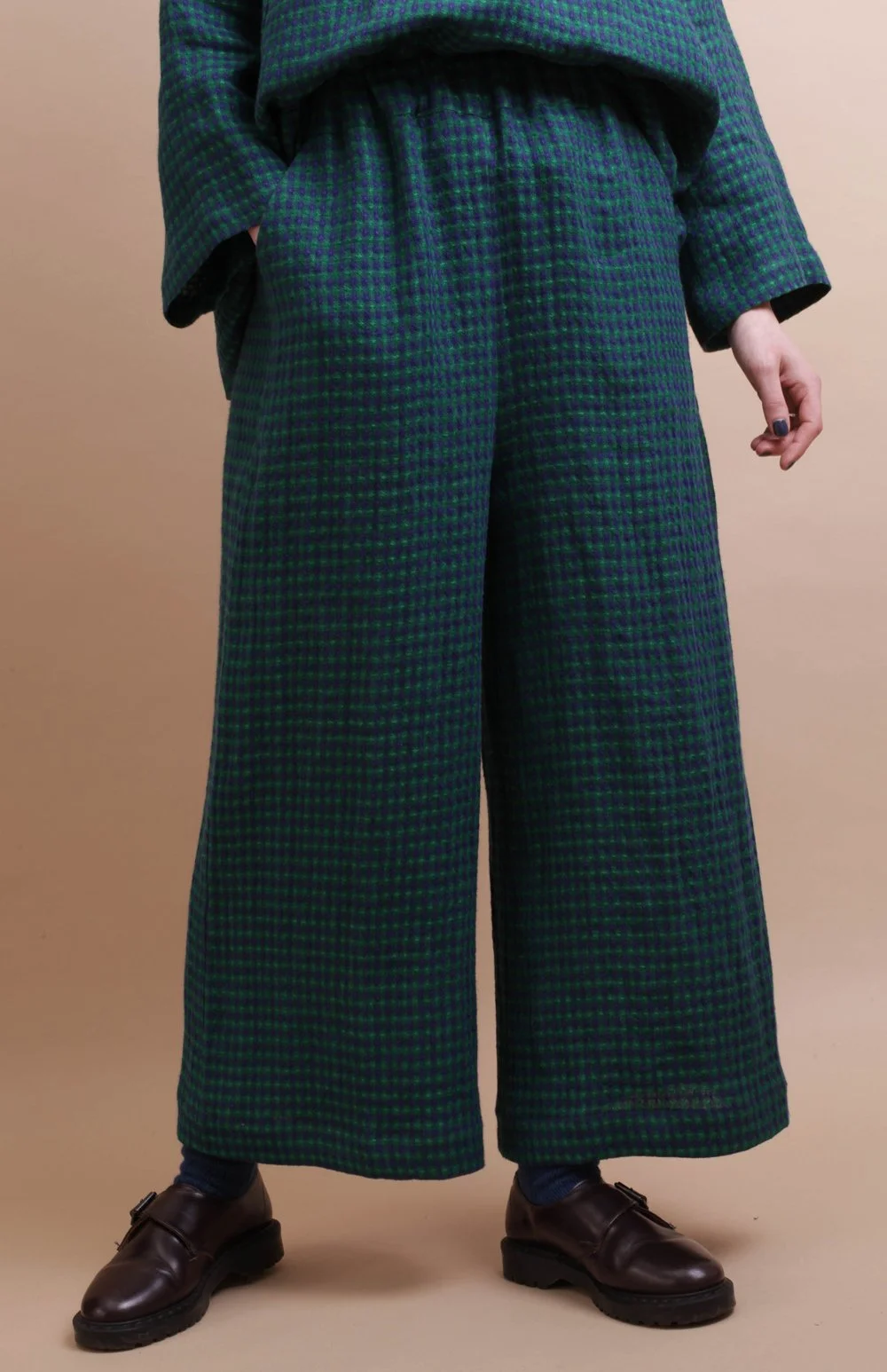 Nadinoo_Navy_Green_check_trousers_7.jpg